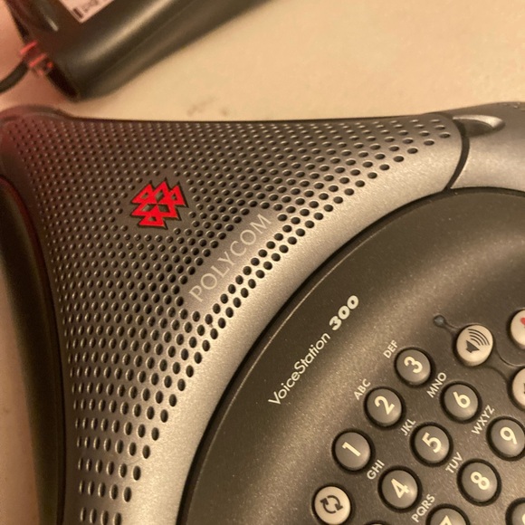 Polycom Voicestation 300 Analog Conference Phone with wall mount. Like new! - Picture 5 of 8